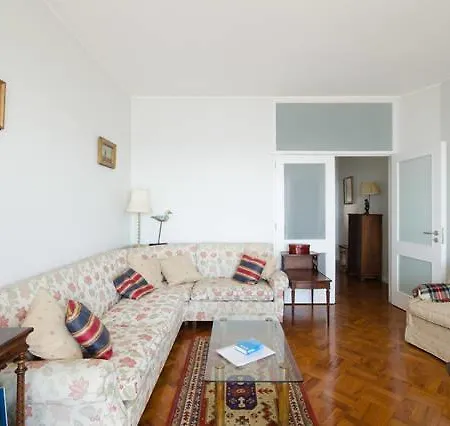Flat With The Sea View Apartmán